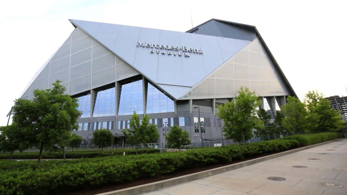 FIFA autoriza al Mercedes Benz Stadium de Atlanta a mantener su sponsor en el techo para el Mundial 2026