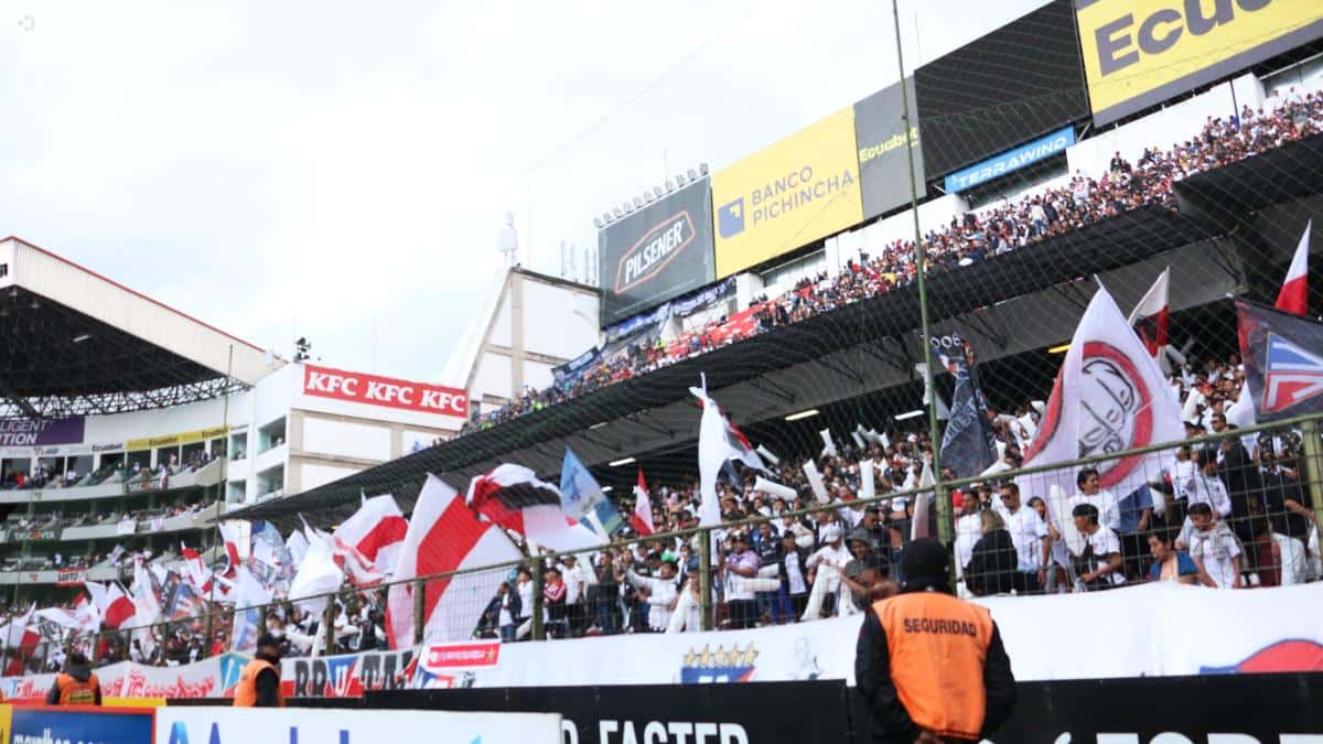 Liga de Quito cierra General Sur y Tribuna Oriental en el estadio Rodrigo Paz Delgado por sanción de LigaPro