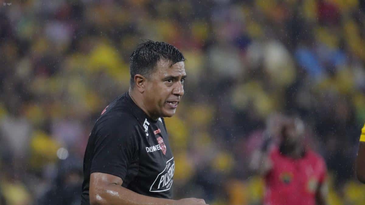 César Farías: Barcelona SC ya se adaptó a partidos de alta intensidad como el duelo ante Boca Juniors