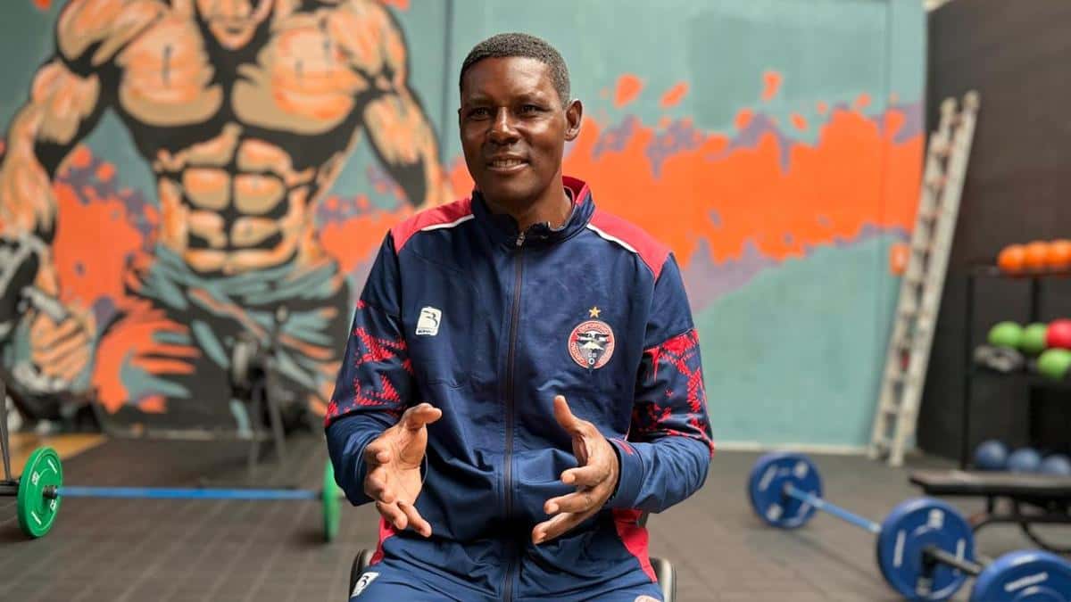 Agustín Delgado inicia su etapa como “profe Tin” en CD Olmedo y traza un plan para volver a la Serie B
