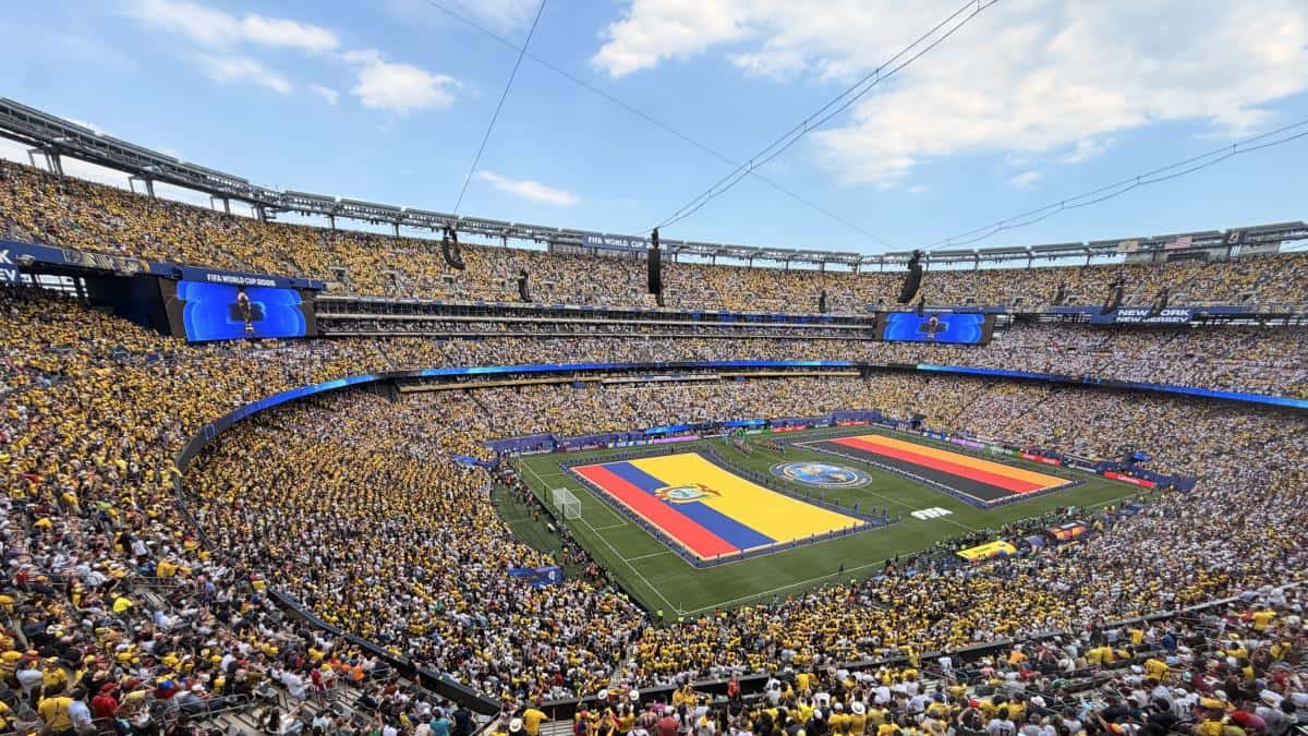 La afición ecuatoriana vuelve a marcar presencia en el duelo ante Alemania en Nueva Jersey