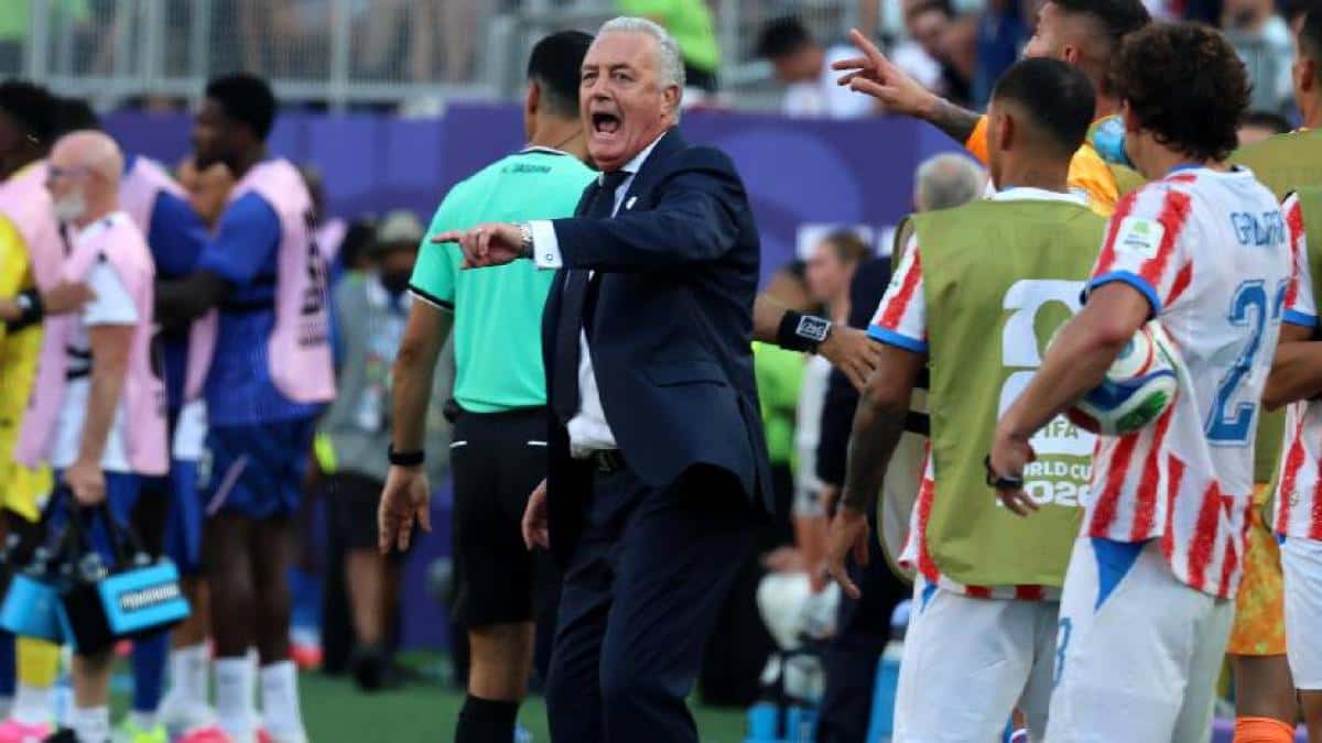Paraguay compitió con Francia en el Mundial: el penal de Mbappé y el debate sobre el “qué hubiera pasado” con Gustavo Alfaro en Ecuador