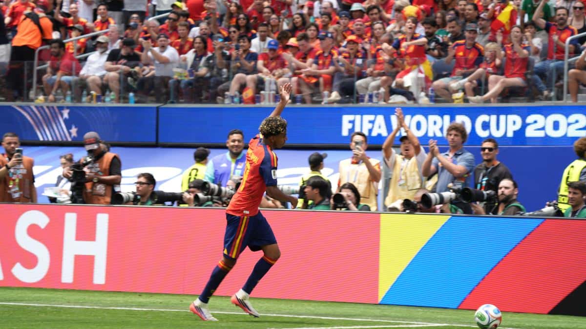 España celebra en Los Ángeles: Yamal guía la victoria ante Bélgica y el SoFi Stadium se tiñe de rojo