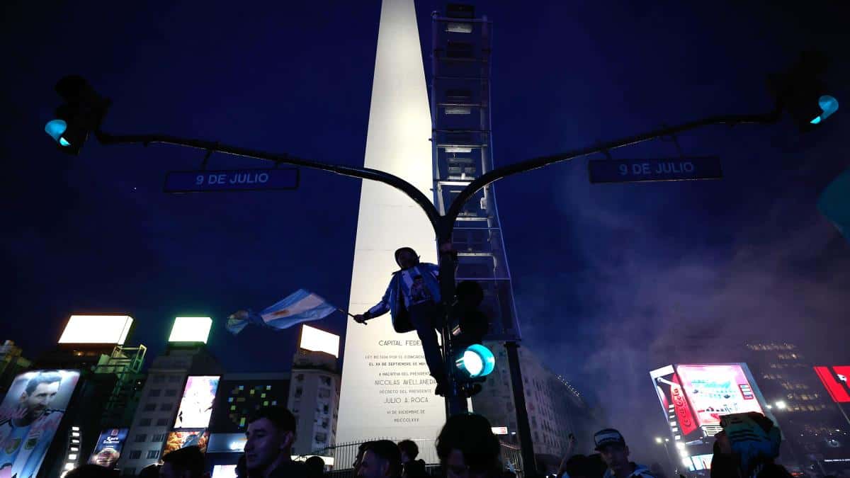 Argentina celebra el pase a la final ante Inglaterra: incidentes, heridos y detenidos durante los festejos