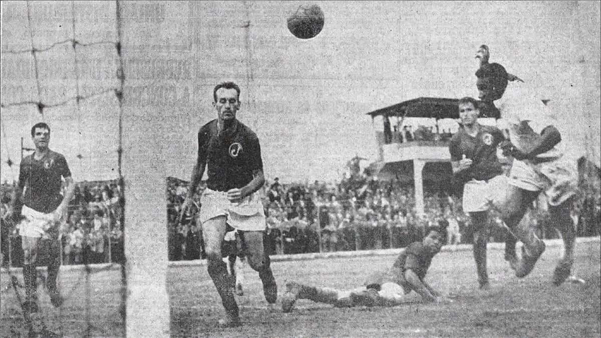La inteligencia artificial reconstituye el recordado “gol más bonito” de Pelé, el de la Rua Javari