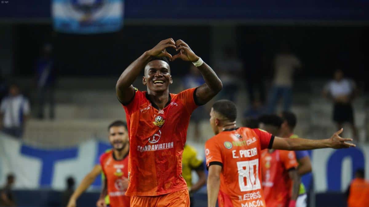 Libertad recibe a Leones FC en la Fecha 2 del cuadrangular de la LigaPro