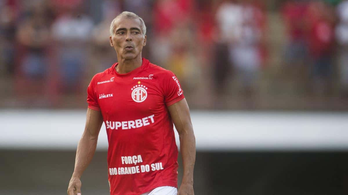 Romario respalda a Cristiano Ronaldo por dejar la concentración de Portugal