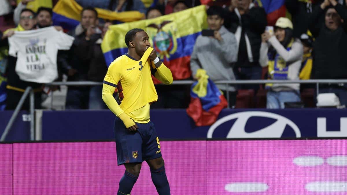 John Yeboah amplía su vínculo con el Venezia FC hasta 2030 y consolida su rol con Ecuador
