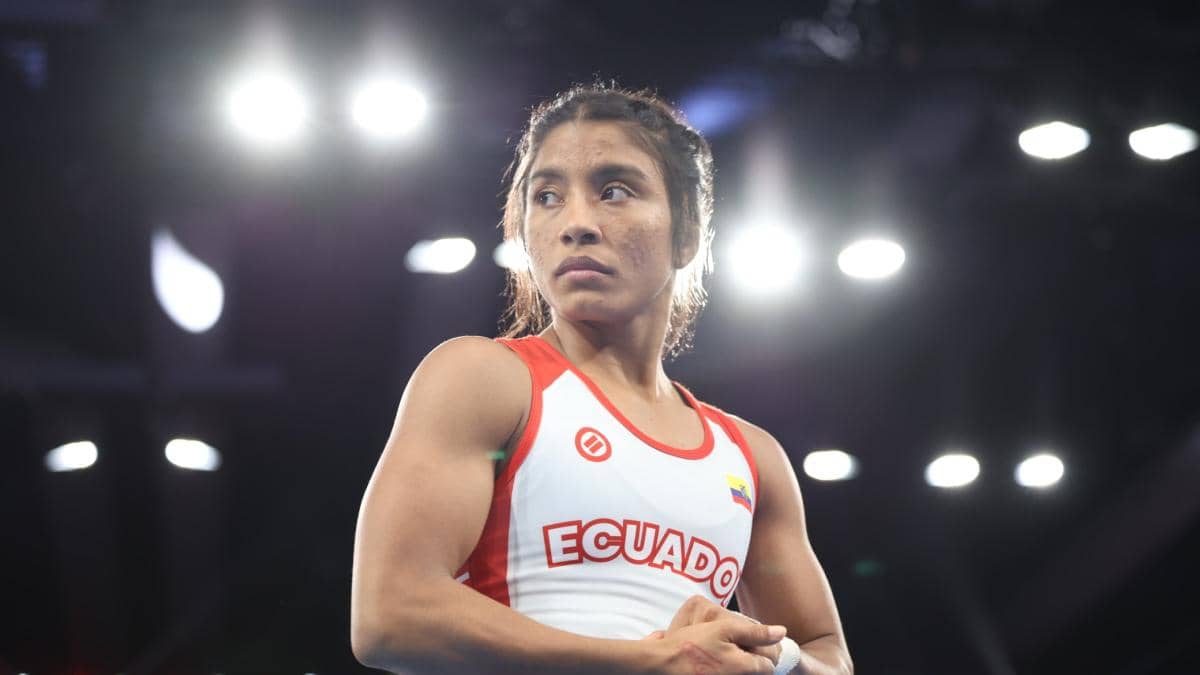 Lucía Yépez finaliza con plata en Kazajistán tras caer 6-0 ante Moe Kiyooka en 53 kg