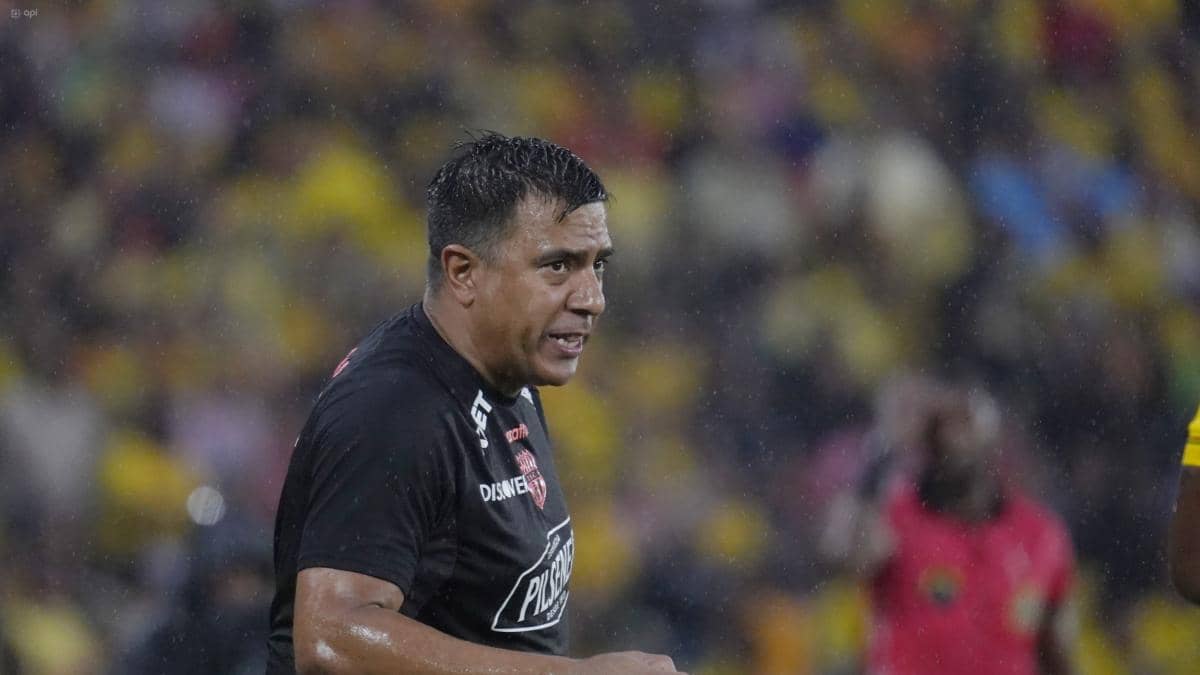Conmebol sanciona a Barcelona SC y a César Farías con USD 60.000 por incumplimientos en Copa Libertadores
