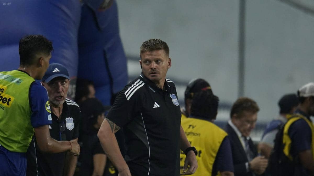 Cristian Nasuti lidera el cuerpo técnico interino de Emelec tras la salida de Vicente Sánchez