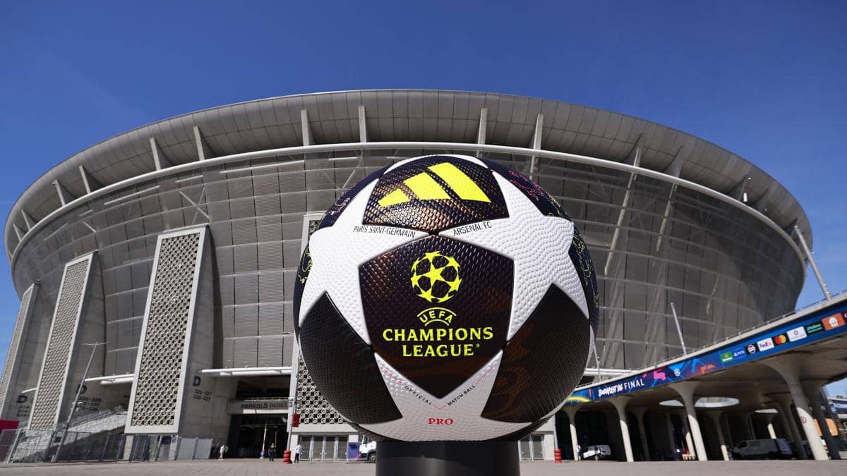 PSG y Arsenal disputan la final de la UEFA Champions League en Budapest con el reto de escribir historia
