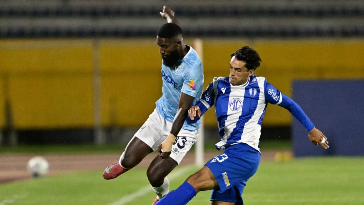Everardo Rose deja Universidad Católica tras concluir su etapa con el club