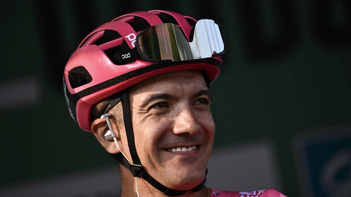Richard Carapaz sigue segundo en la clasificación general del Tour de Suiza tras la Etapa 3