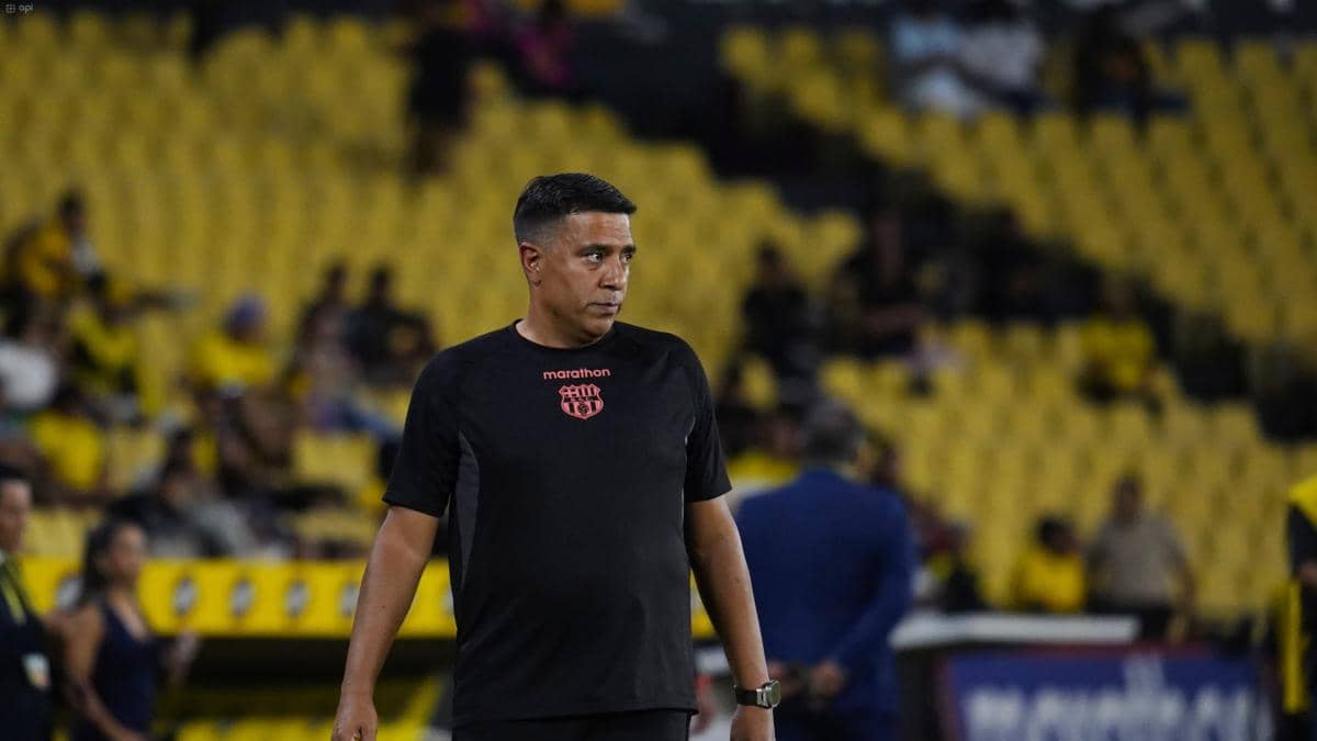 Barcelona SC prescinde de César Farías como entrenador del primer equipo