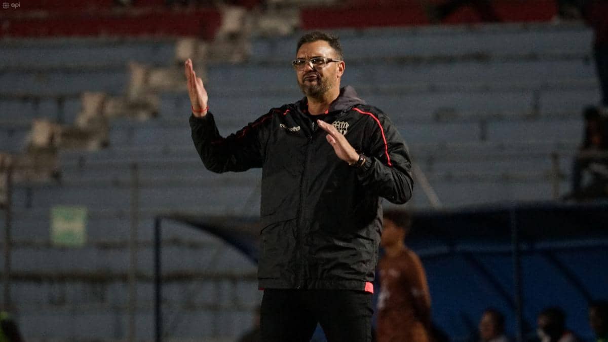 Pablo Trobbiani debutó en Barcelona SC con un empate ante Mushuc Runa y afirmó: “Merecimos más que un empate”