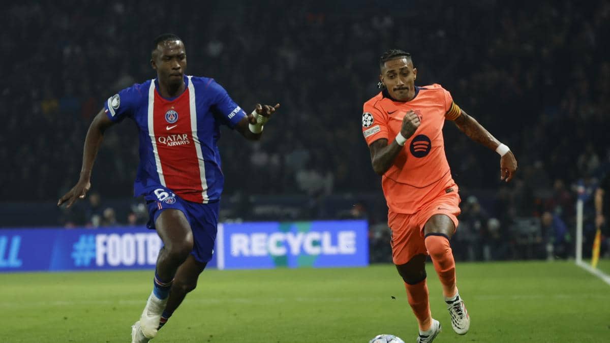 Willian Pacho brilló en la defensa del PSG: sus números ante el FC Barcelona