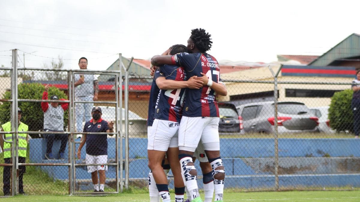Deportivo Quito gana 2-0 a Patogol y mantiene el pleno en la Segunda Categoría de Pichincha