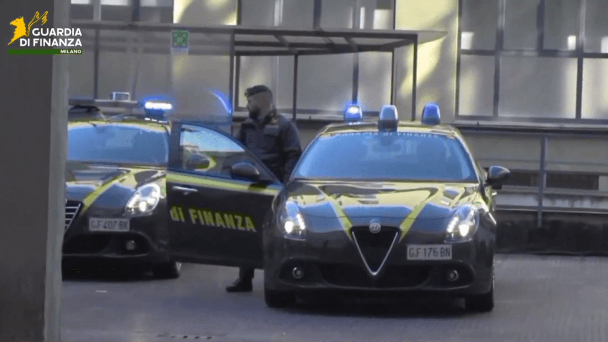 Italia: desarticulan una red que habría ofrecido servicios sexuales y óxido nitroso a futbolistas profesionales