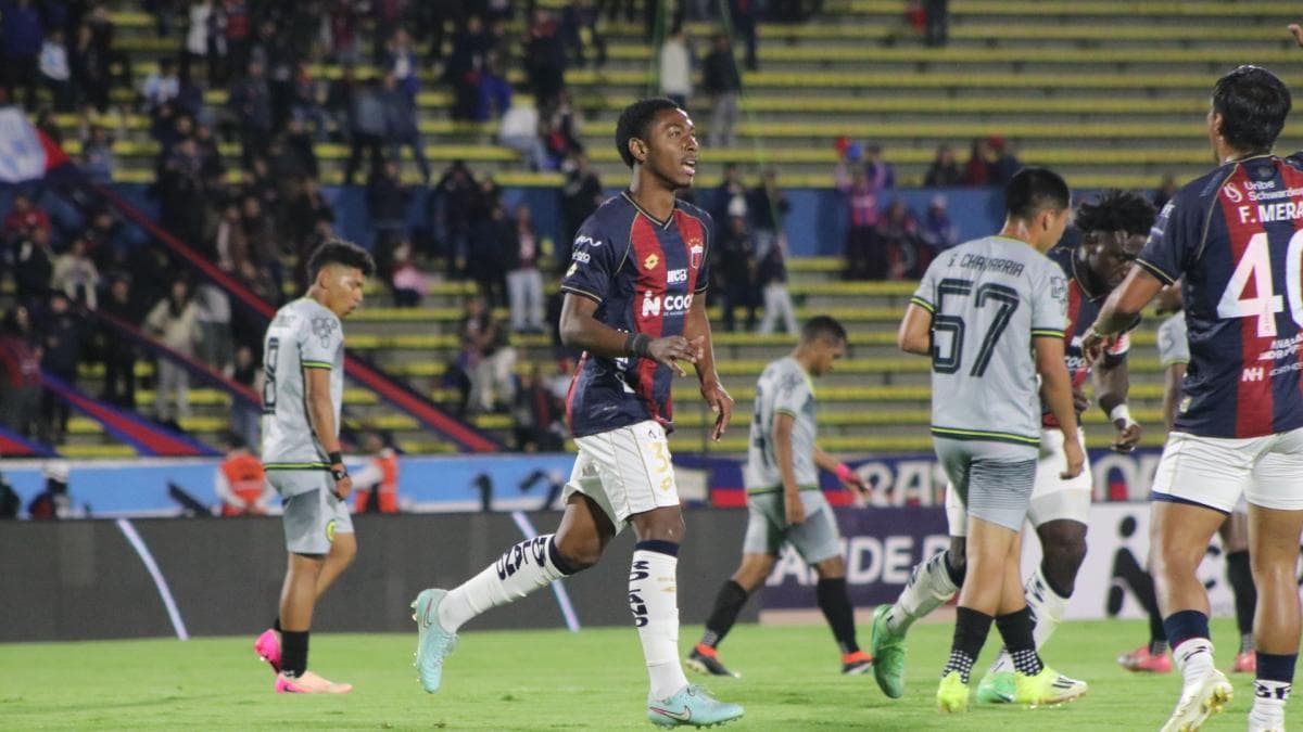 Deportivo Quito se impuso 4-1 a Cumbre Alta en la Segunda Categoría de Pichincha