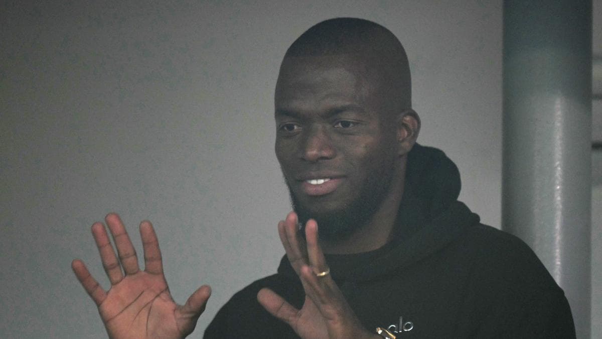 Enner Valencia presenció en el Tomás Adolfo Ducó el 1-1 de Boca Juniors ante Vélez Sarsfield