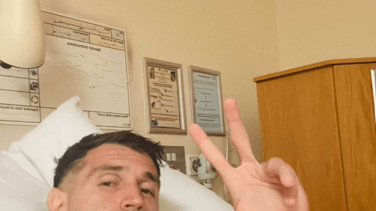 Emiliano 'Dibu' Martínez, operado de la mandíbula tras el choque con Everton: “En unas semanas volvemos ya”